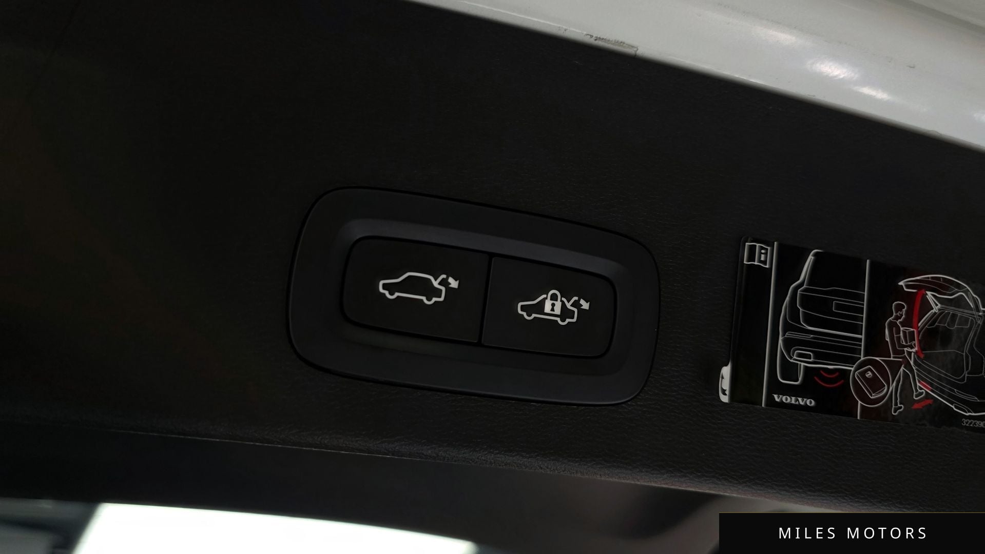 Volvo XC40 2021 — миниатюра 19