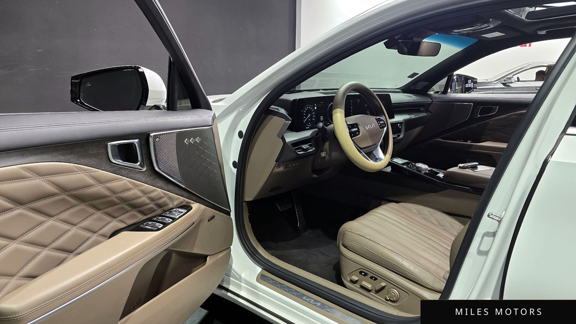 Kia K8 2023 — миниатюра 11