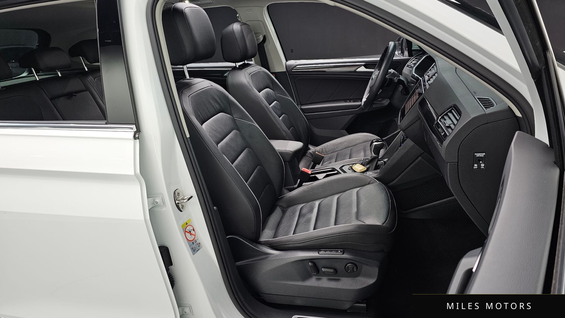 Volkswagen 티구안 2022 — миниатюра 10