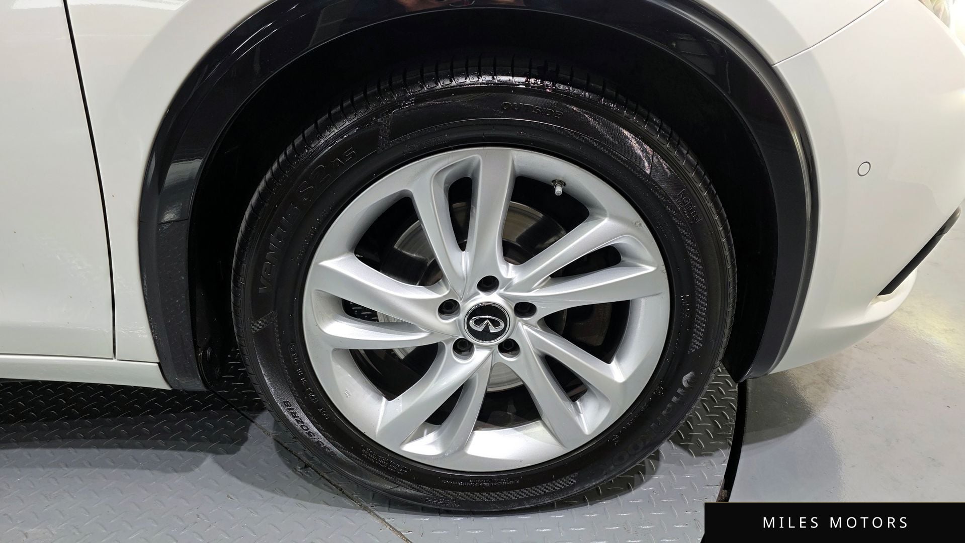 Infiniti Q30 2019 — миниатюра 5