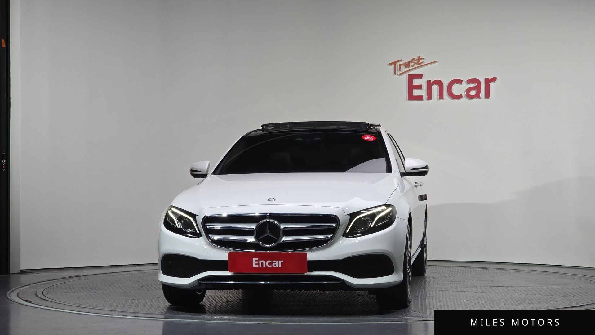 Mercedes-Benz E-Class W213 2017 — миниатюра 3