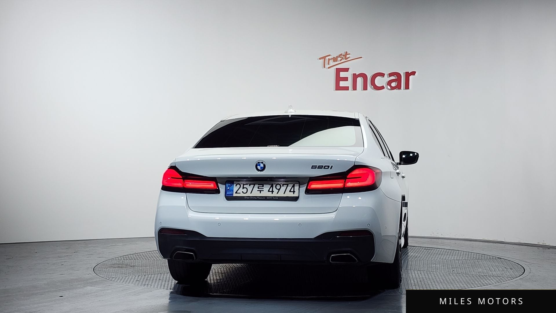 BMW 5 Series (G30) 2022 — миниатюра 4