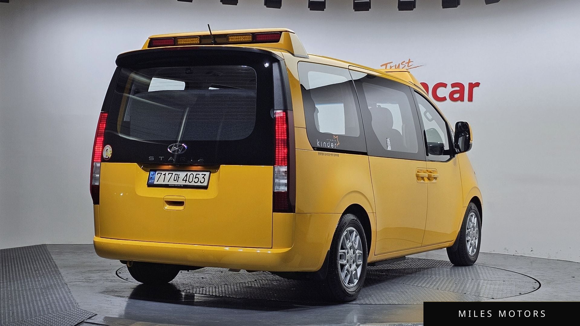 Hyundai Staria 2022 — миниатюра 2