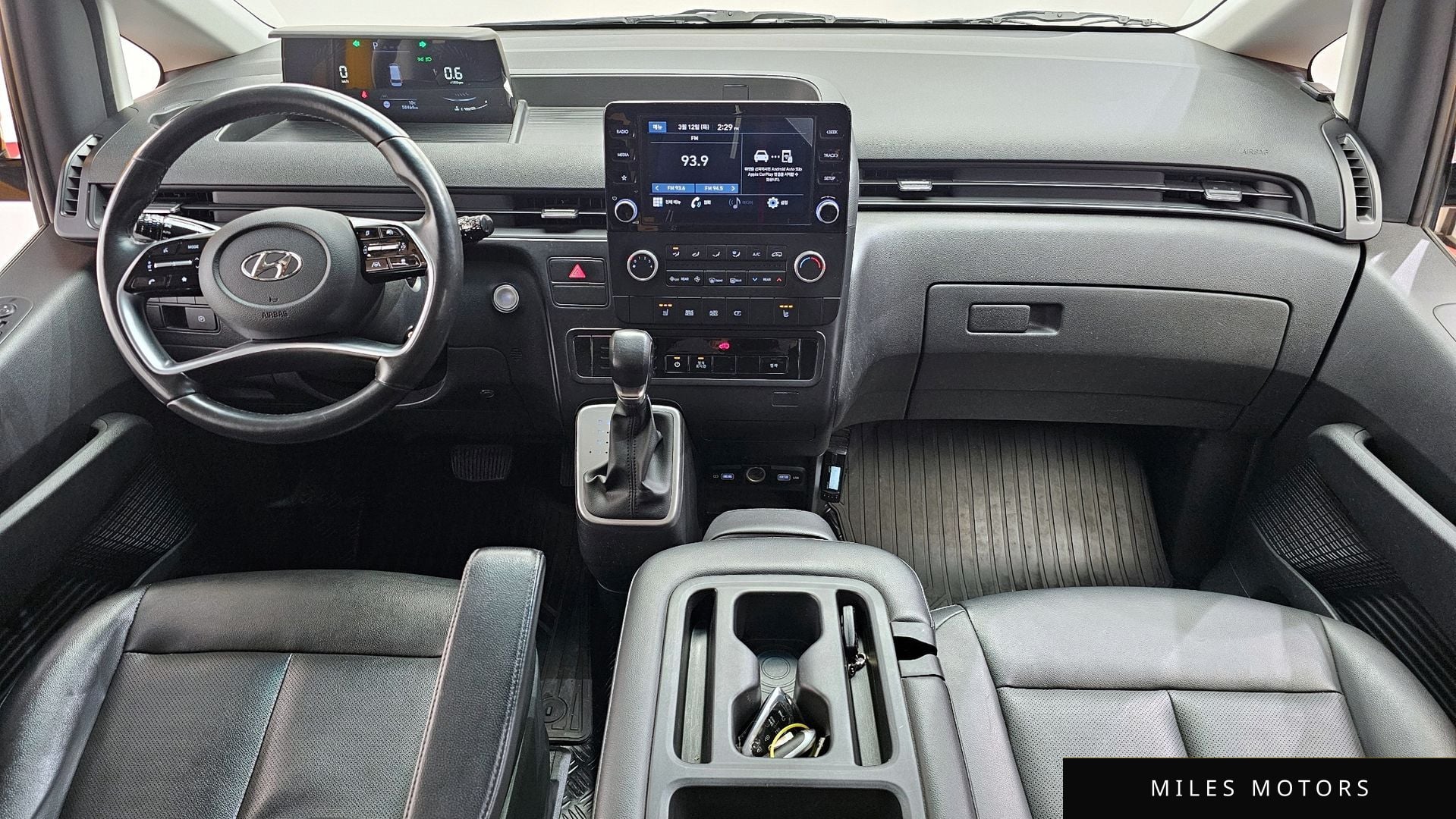 Hyundai Staria 2022 — миниатюра 7