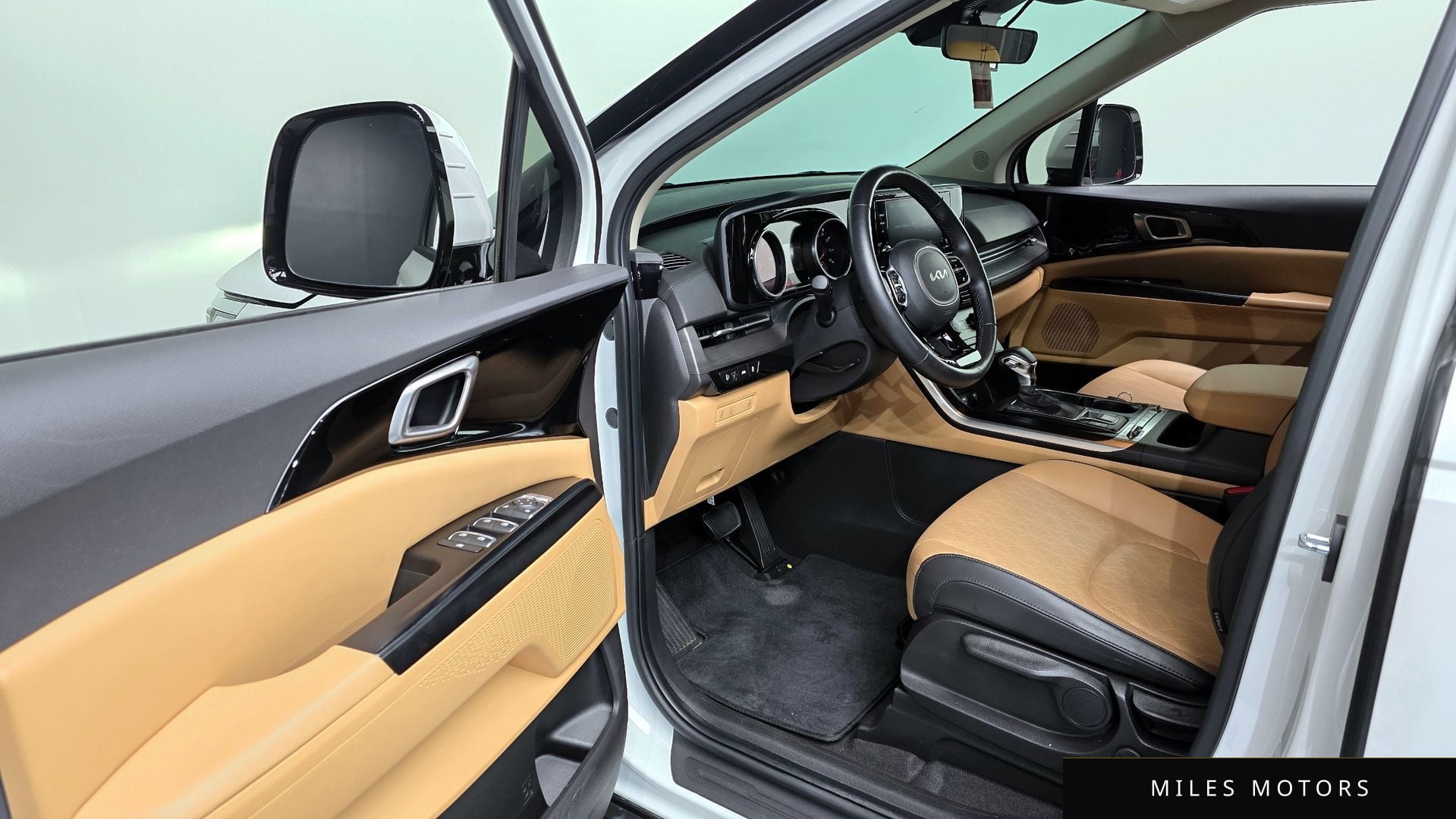Kia Carnival 2022 — миниатюра 11