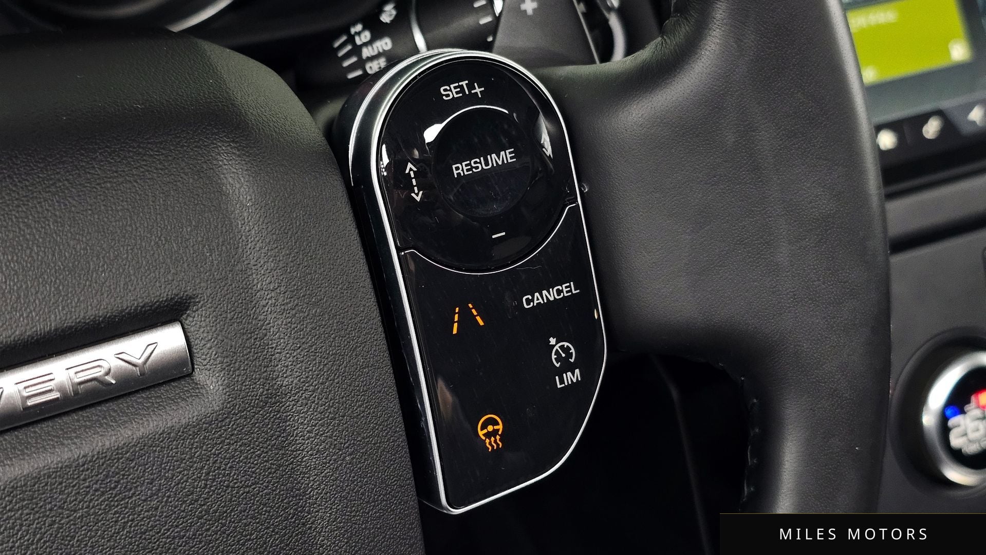 Land Rover Discovery 2019 — миниатюра 14
