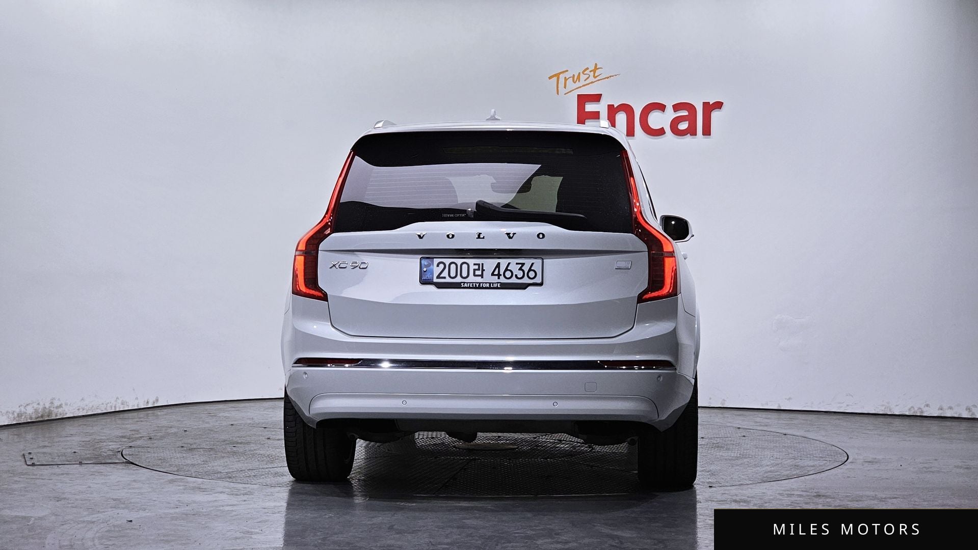 Volvo XC90 2024 — миниатюра 3