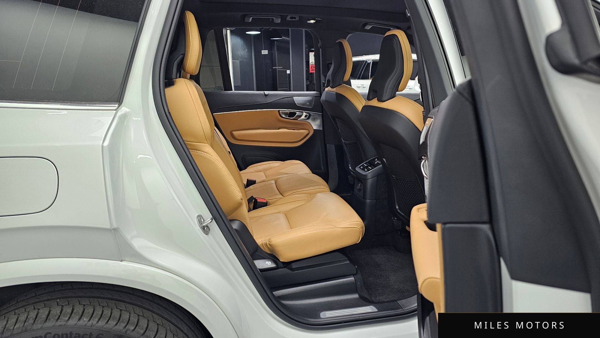 Volvo XC90 2024 — миниатюра 12