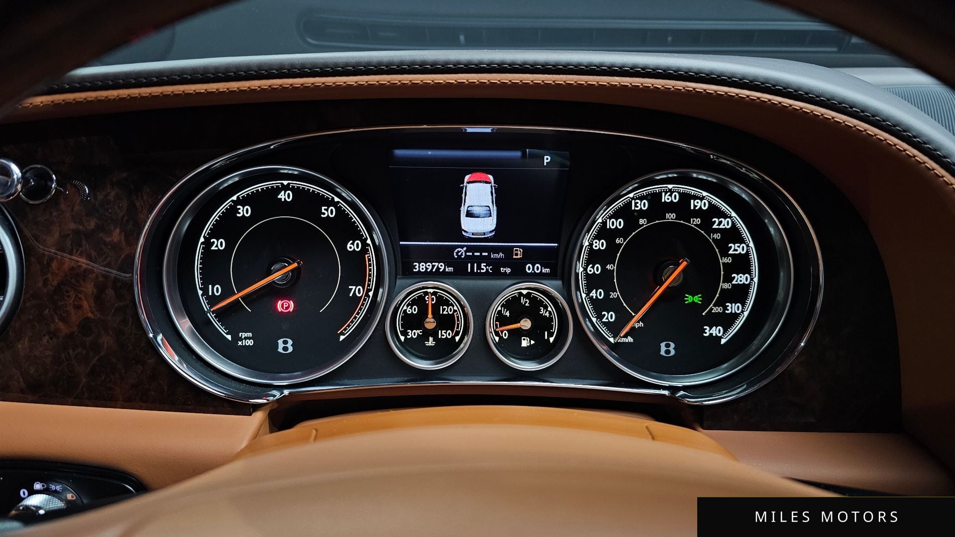 Bentley 플라잉스퍼 2016 — миниатюра 8