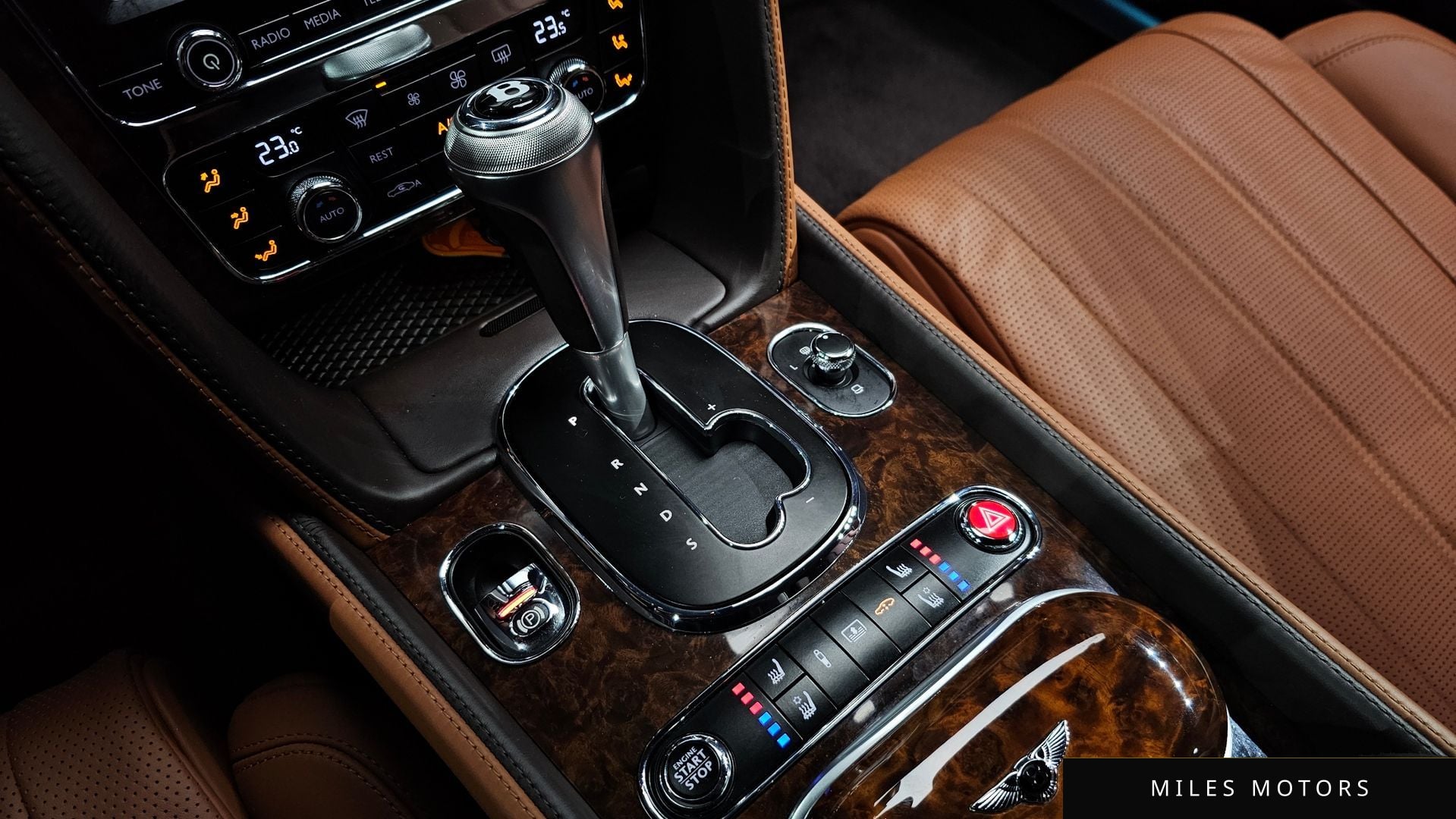 Bentley 플라잉스퍼 2016 — миниатюра 9
