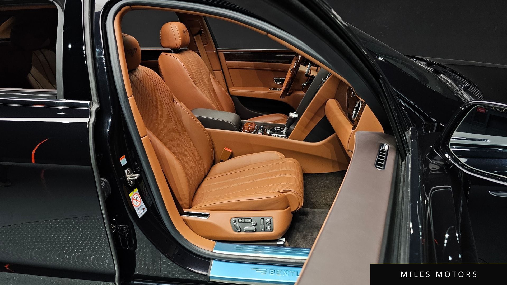 Bentley 플라잉스퍼 2016 — миниатюра 10