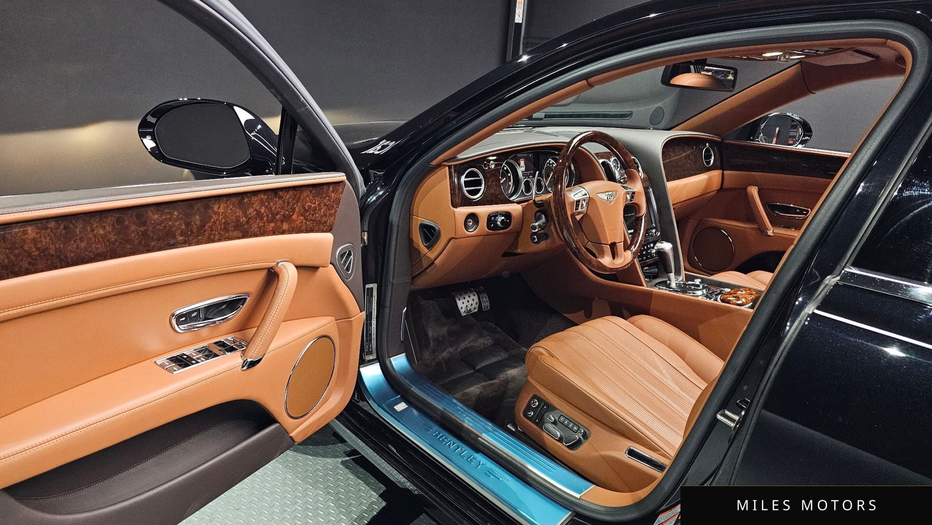 Bentley 플라잉스퍼 2016 — миниатюра 12