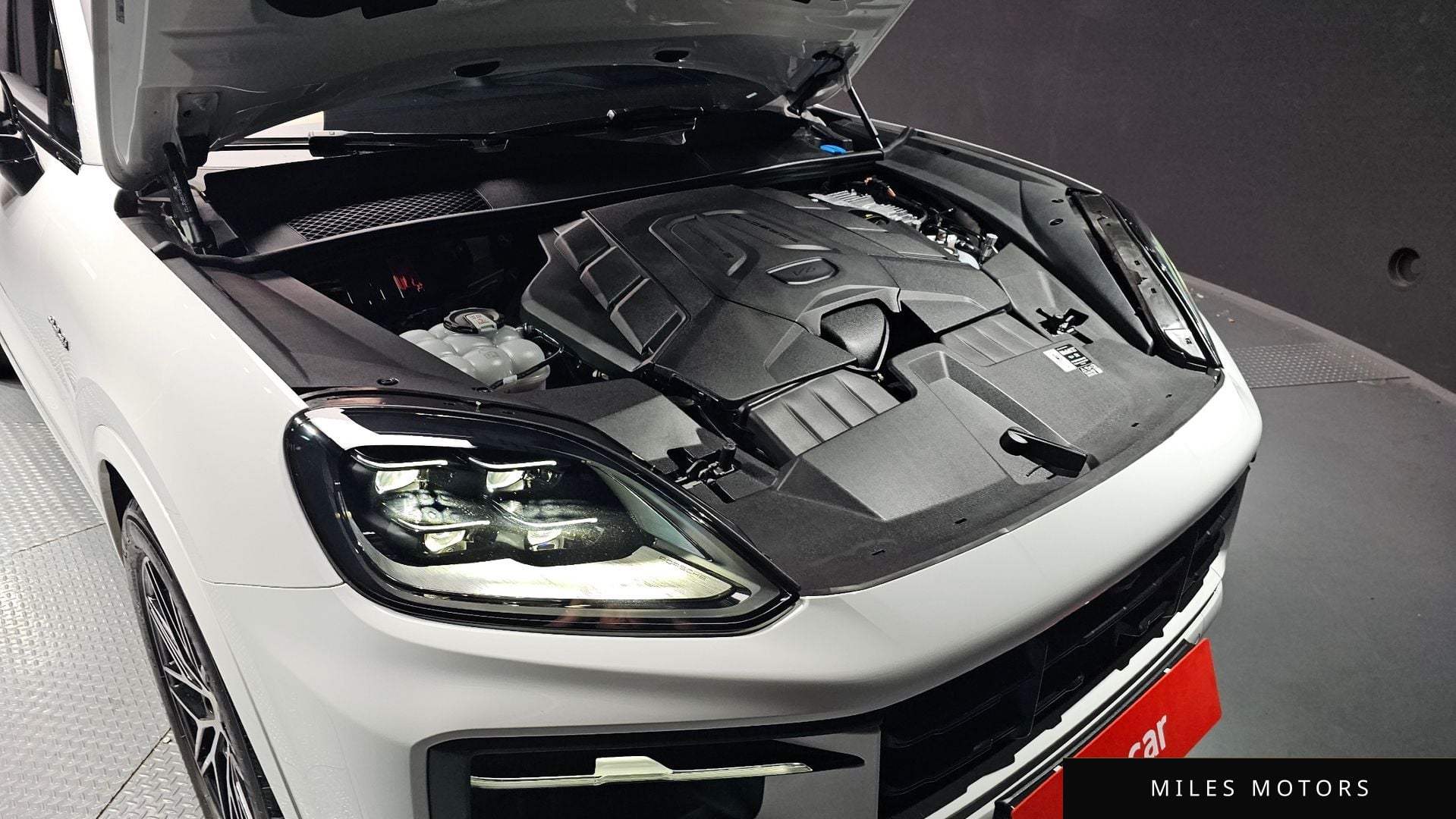 Porsche 카이엔 (PO536) 2025 — миниатюра 6