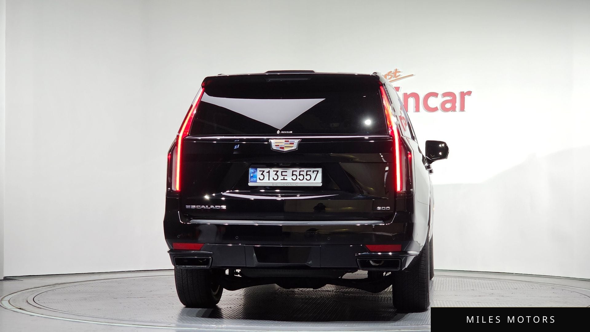 Cadillac Escalade 2022 — миниатюра 4