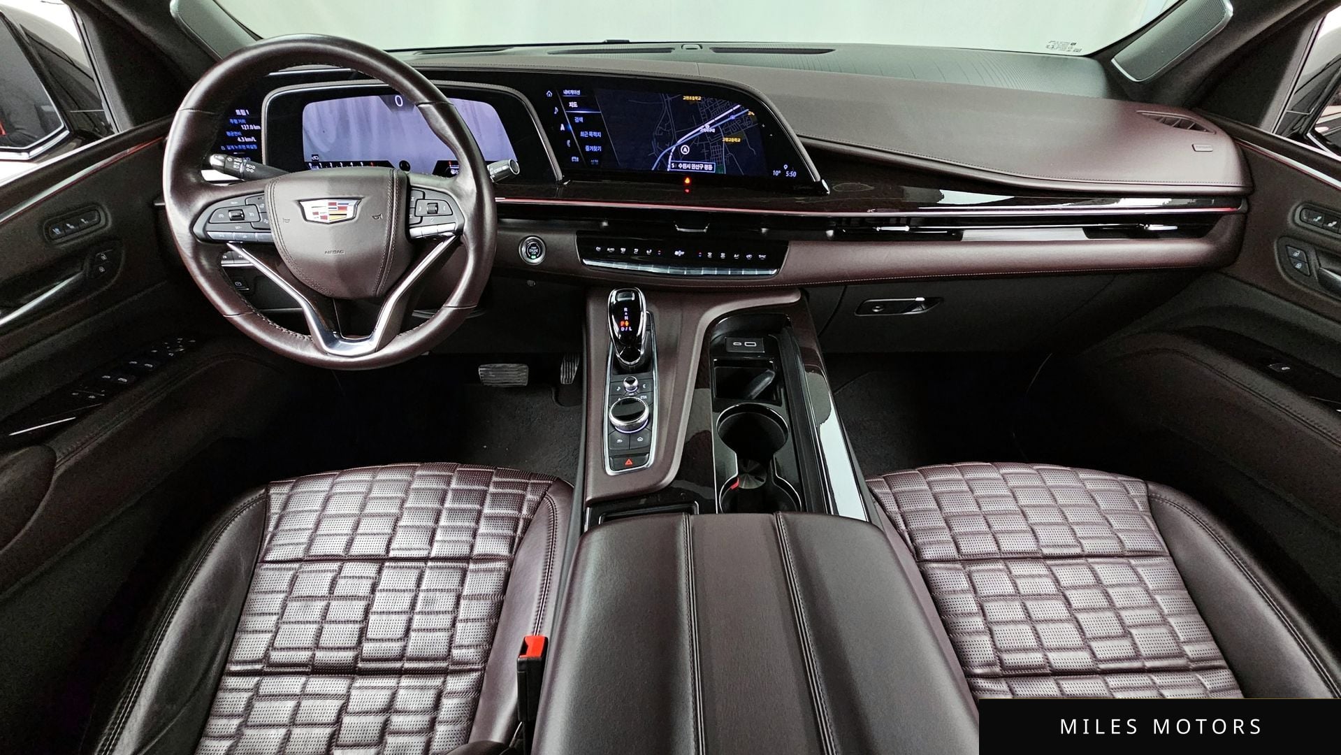 Cadillac Escalade 2022 — миниатюра 7