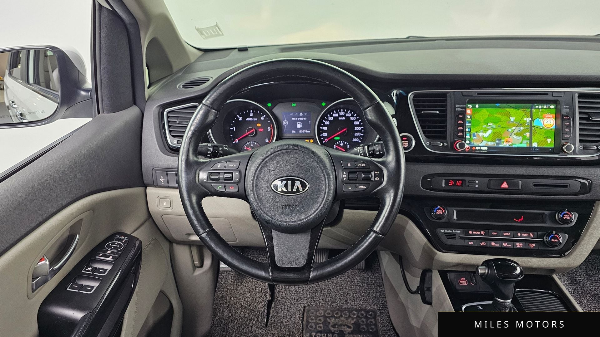 Kia Canival 2015 — миниатюра 12