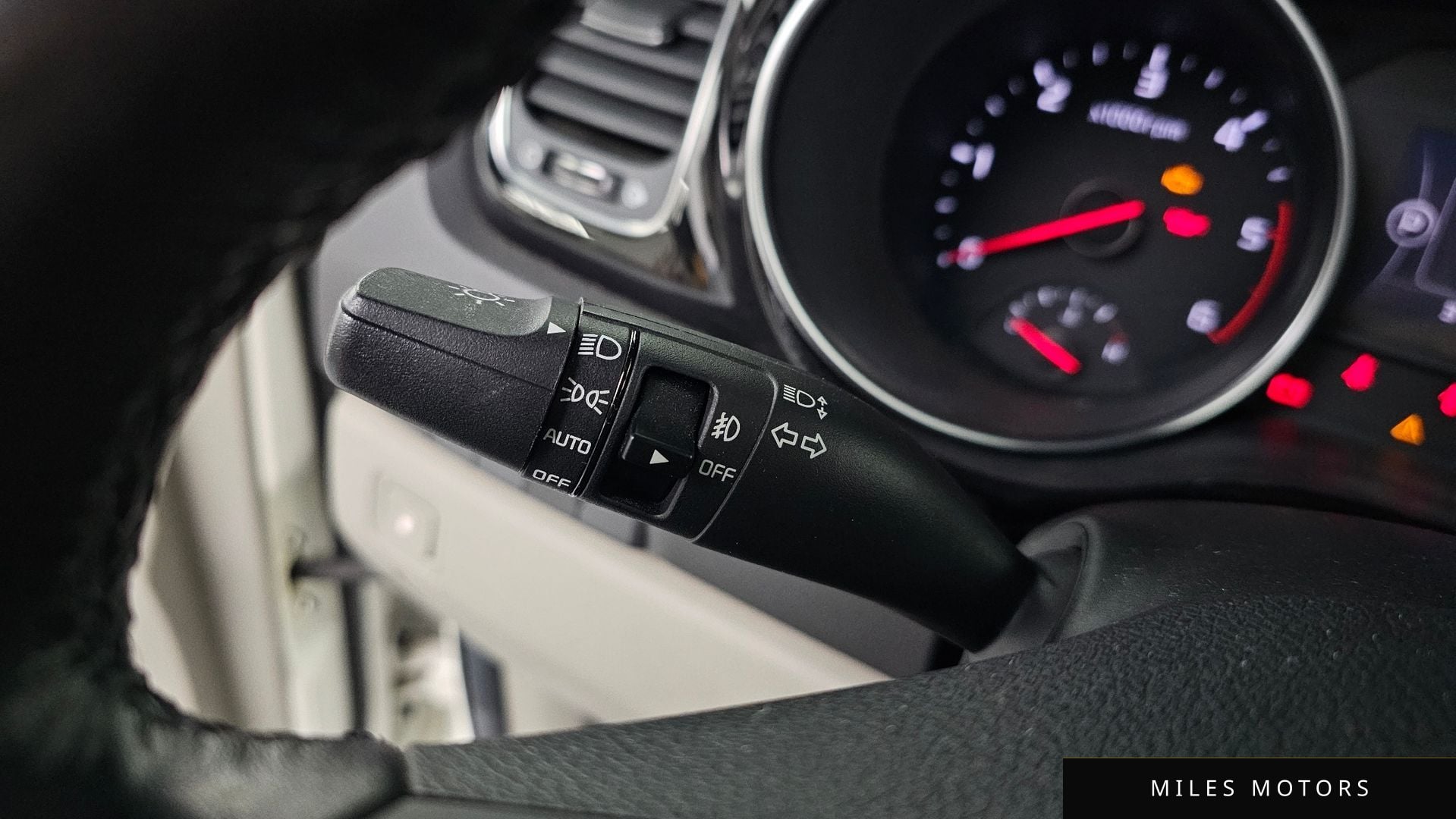 Kia Canival 2015 — миниатюра 15