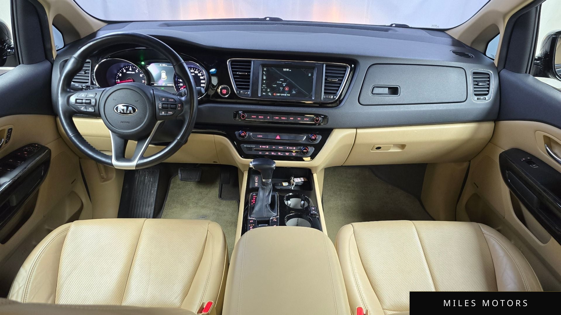 Kia Canival 2019 — миниатюра 7