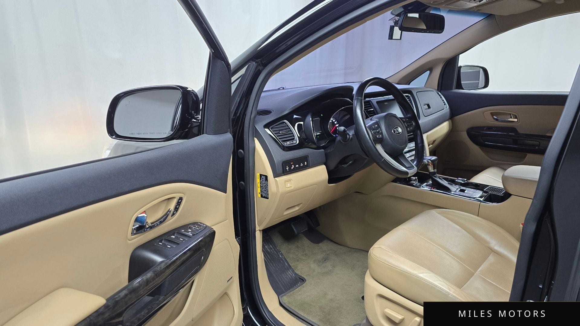 Kia Canival 2019 — миниатюра 10