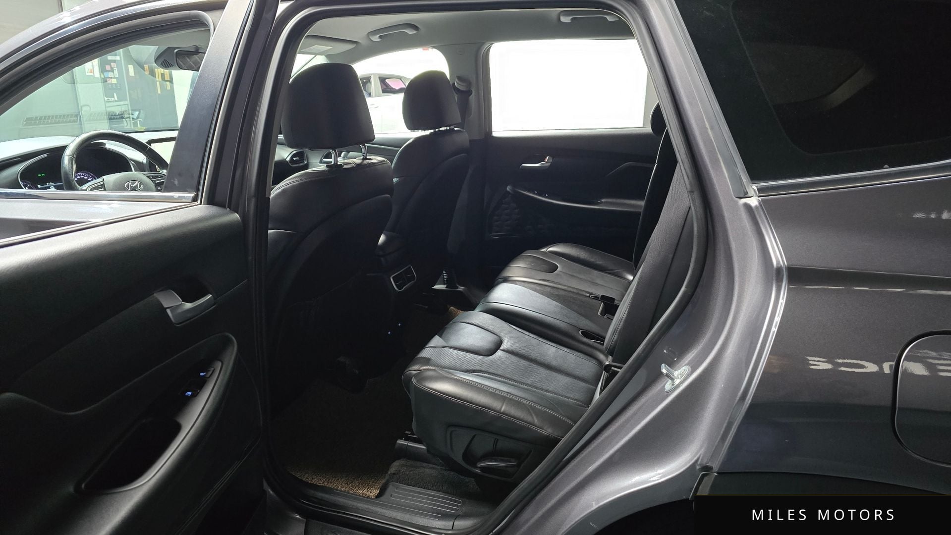 Hyundai Santafe 2022 — миниатюра 11