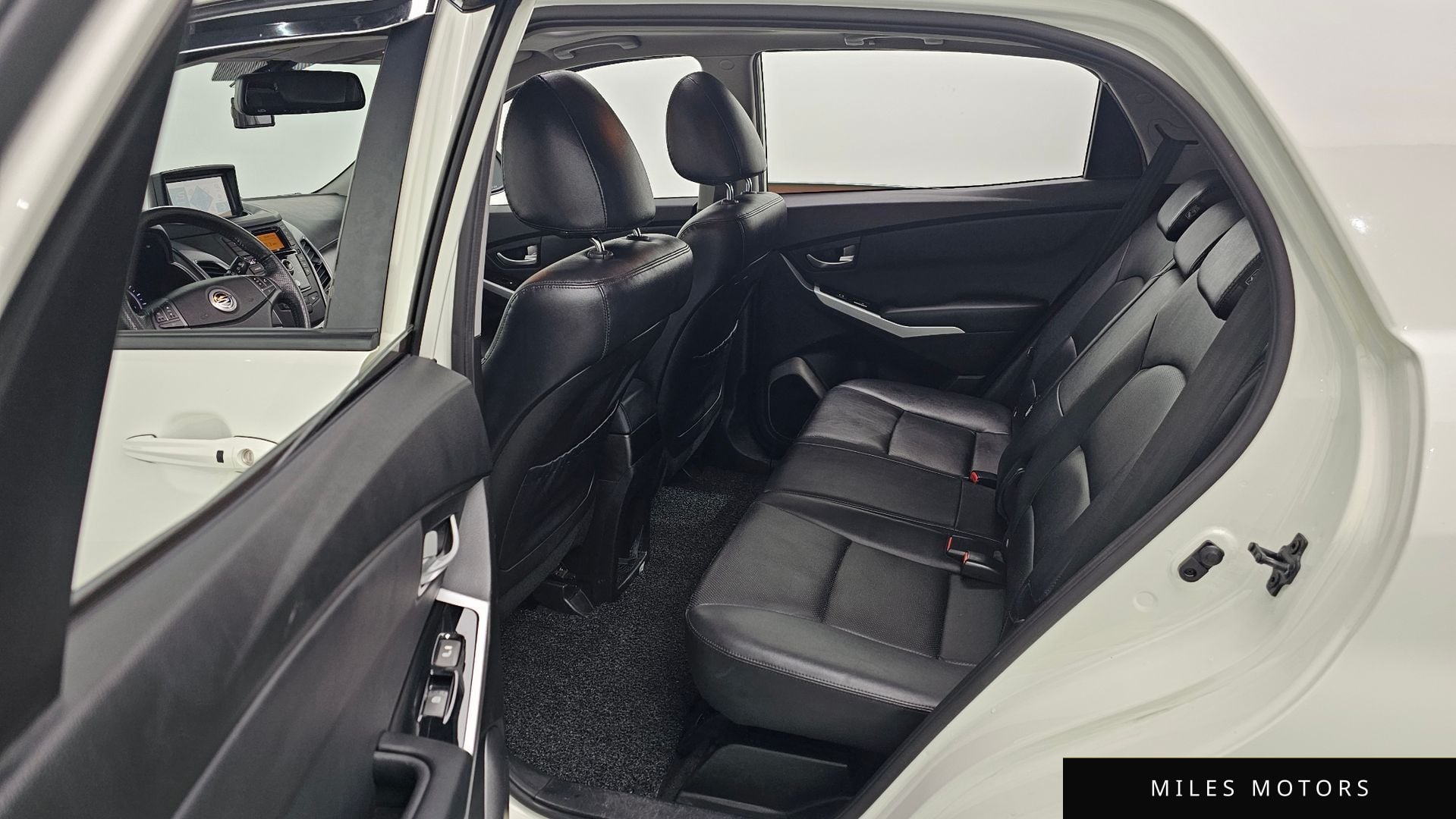 KG Mobility KORANDO 2015 — миниатюра 12