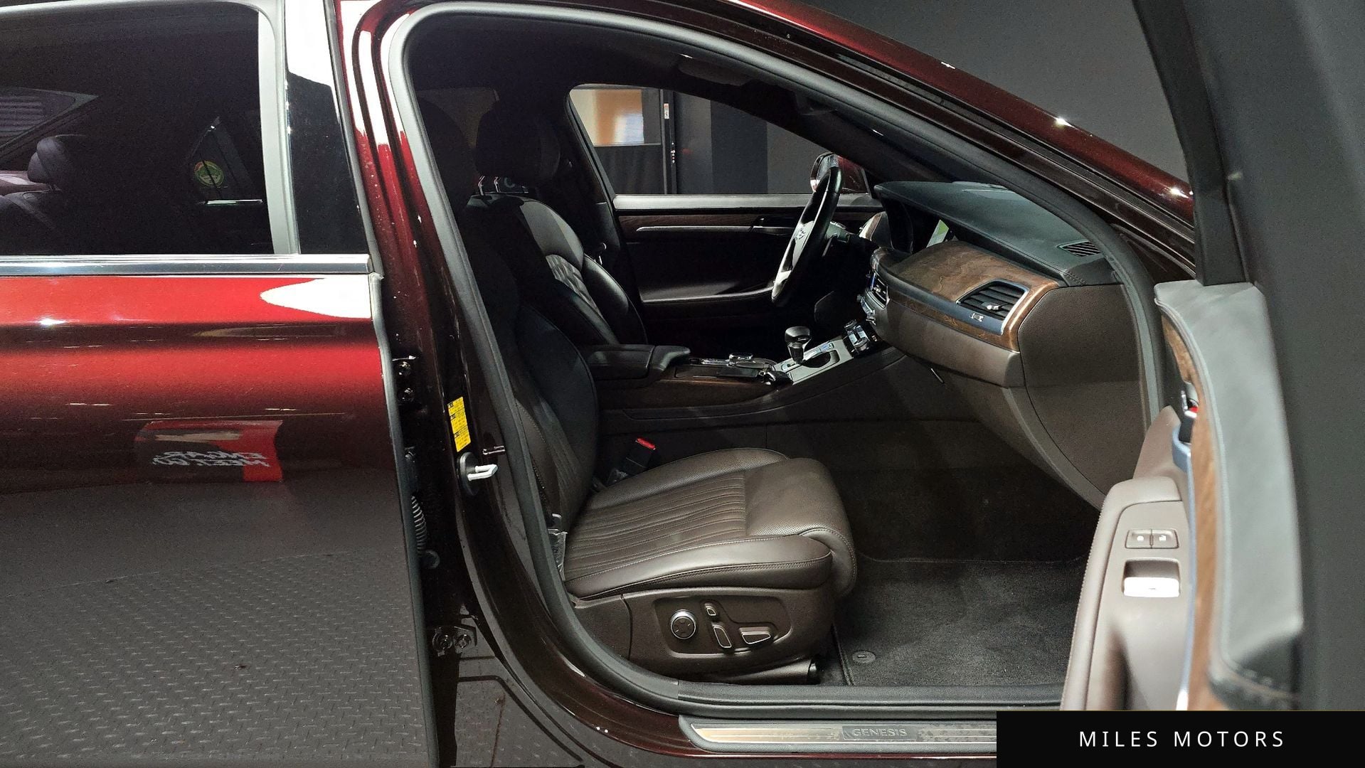 Genesis G90 2021 — миниатюра 10