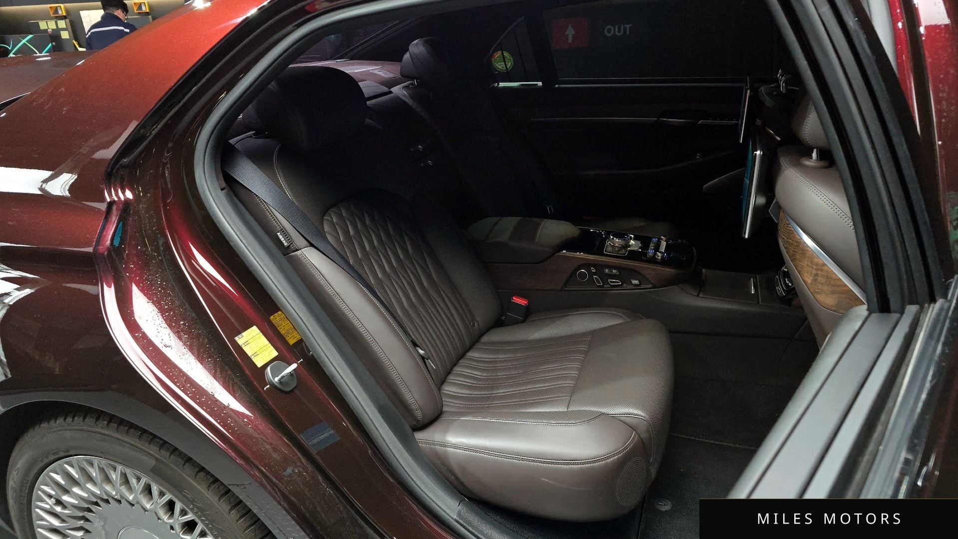 Genesis G90 2021 — миниатюра 12