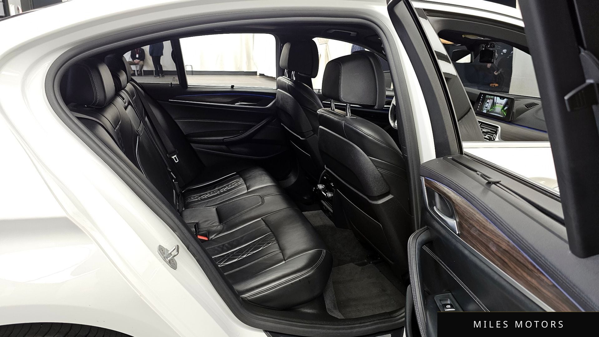 BMW 5시리즈 (G30) 2018 — миниатюра 12