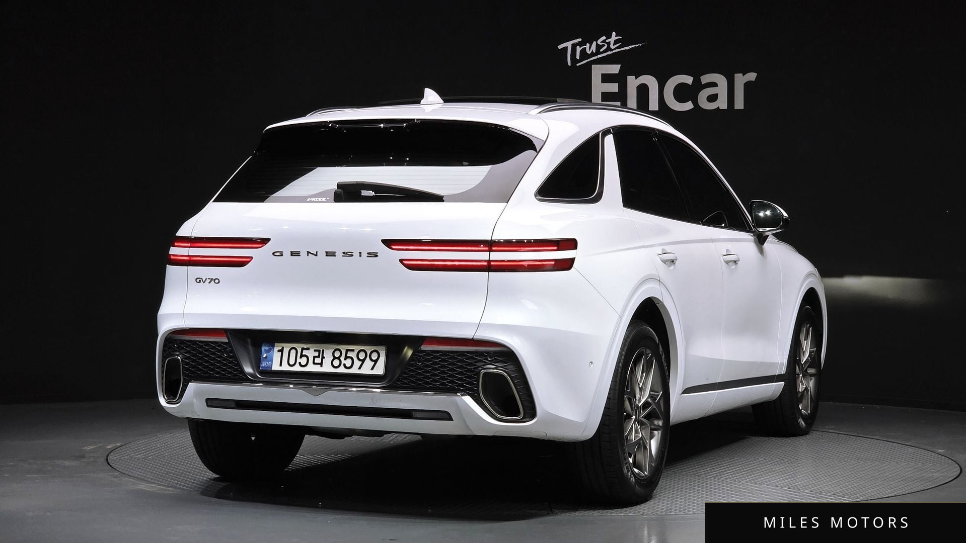 Genesis GV70 2022 — миниатюра 2