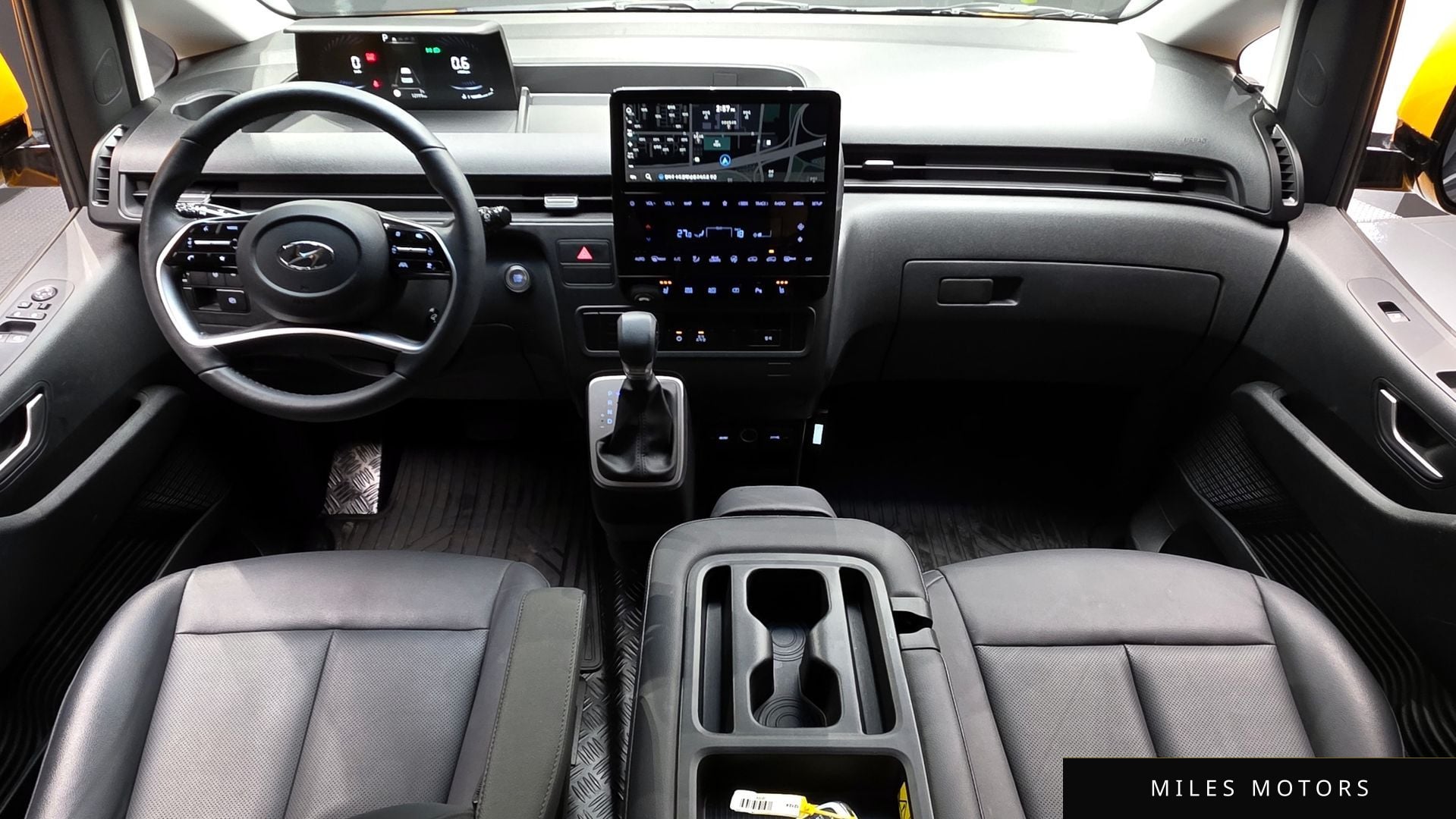 Hyundai Staria 2024 — миниатюра 7