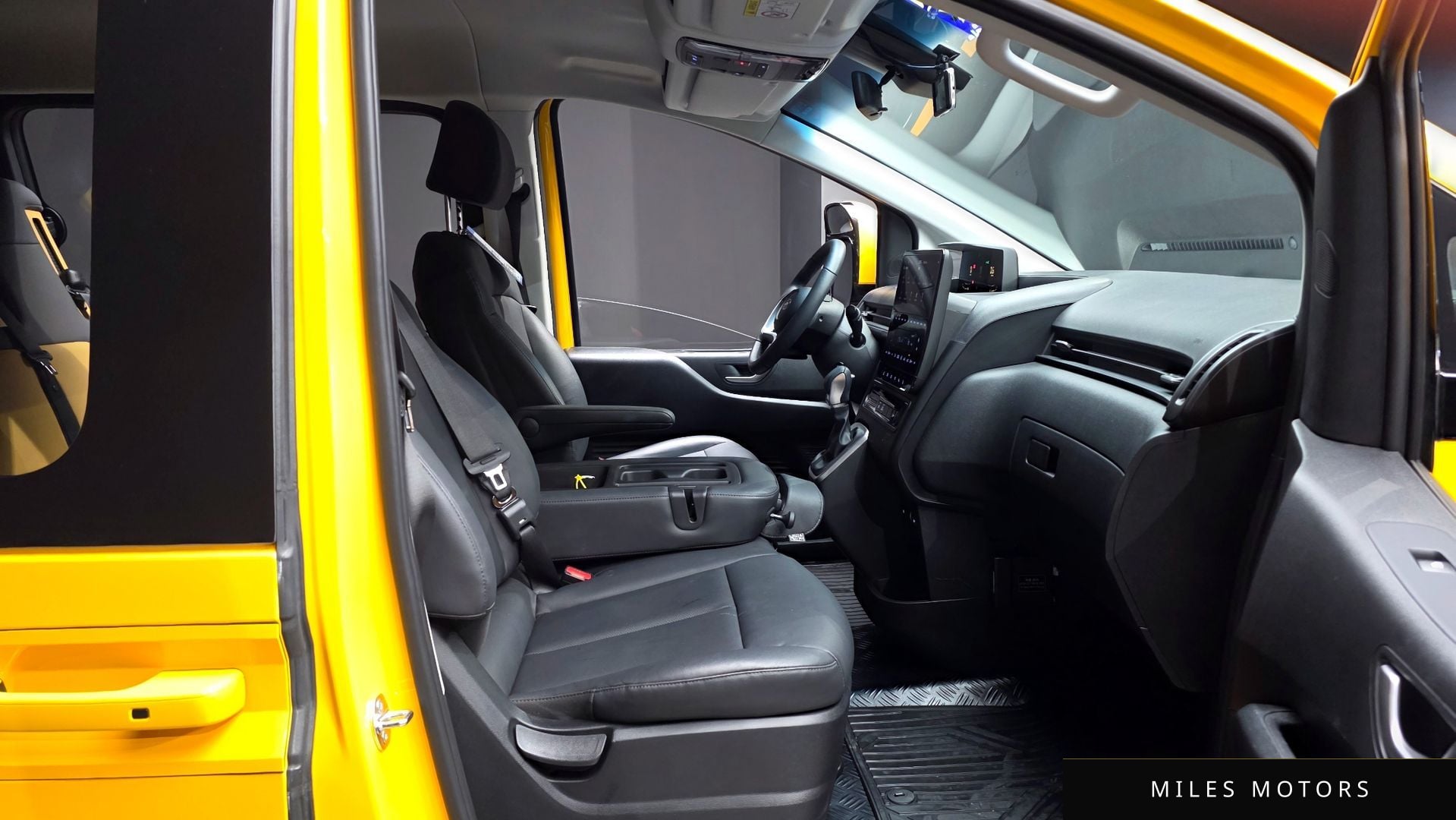 Hyundai Staria 2024 — миниатюра 10