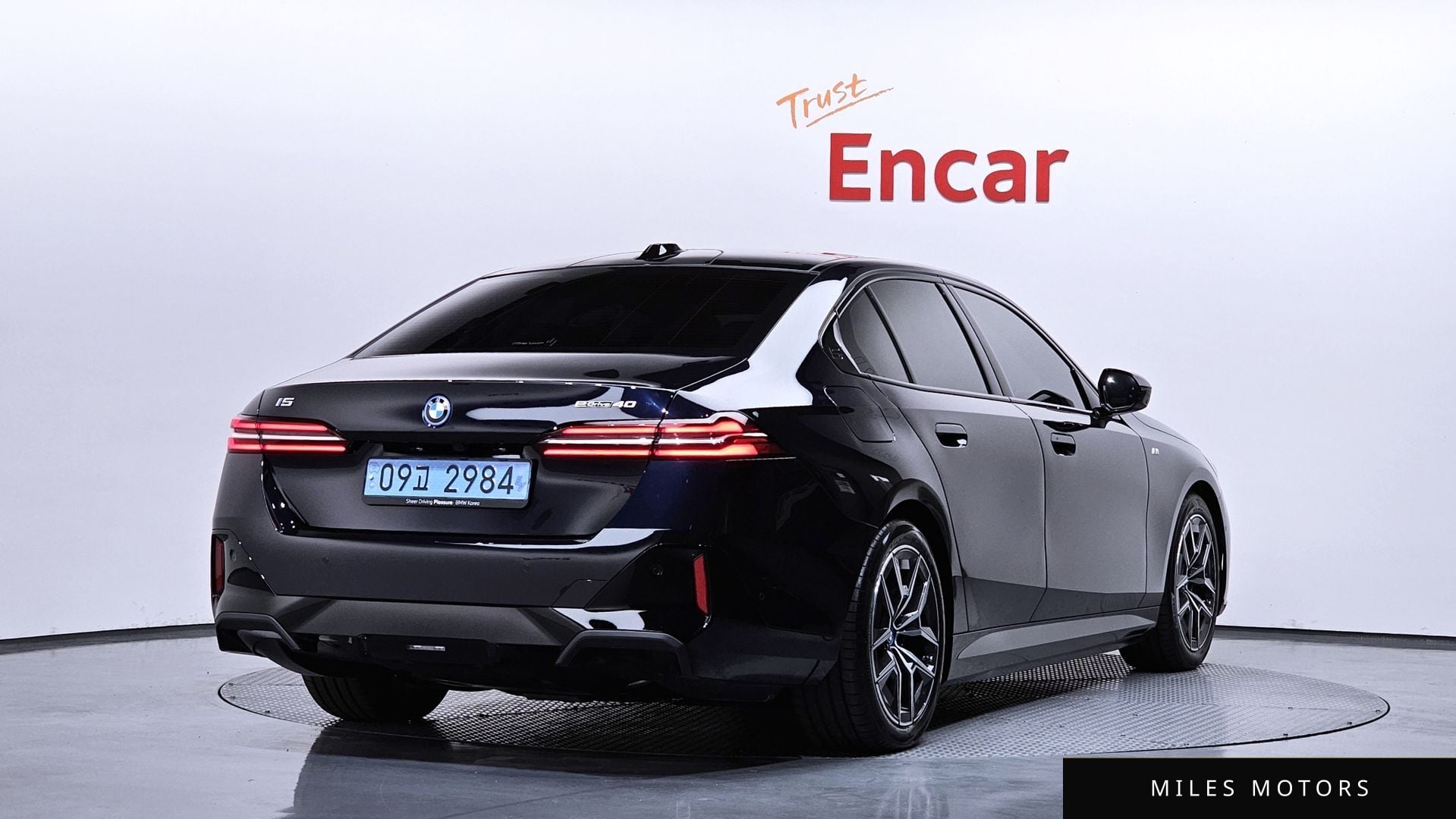 BMW i5 (G60) 2025 — миниатюра 2