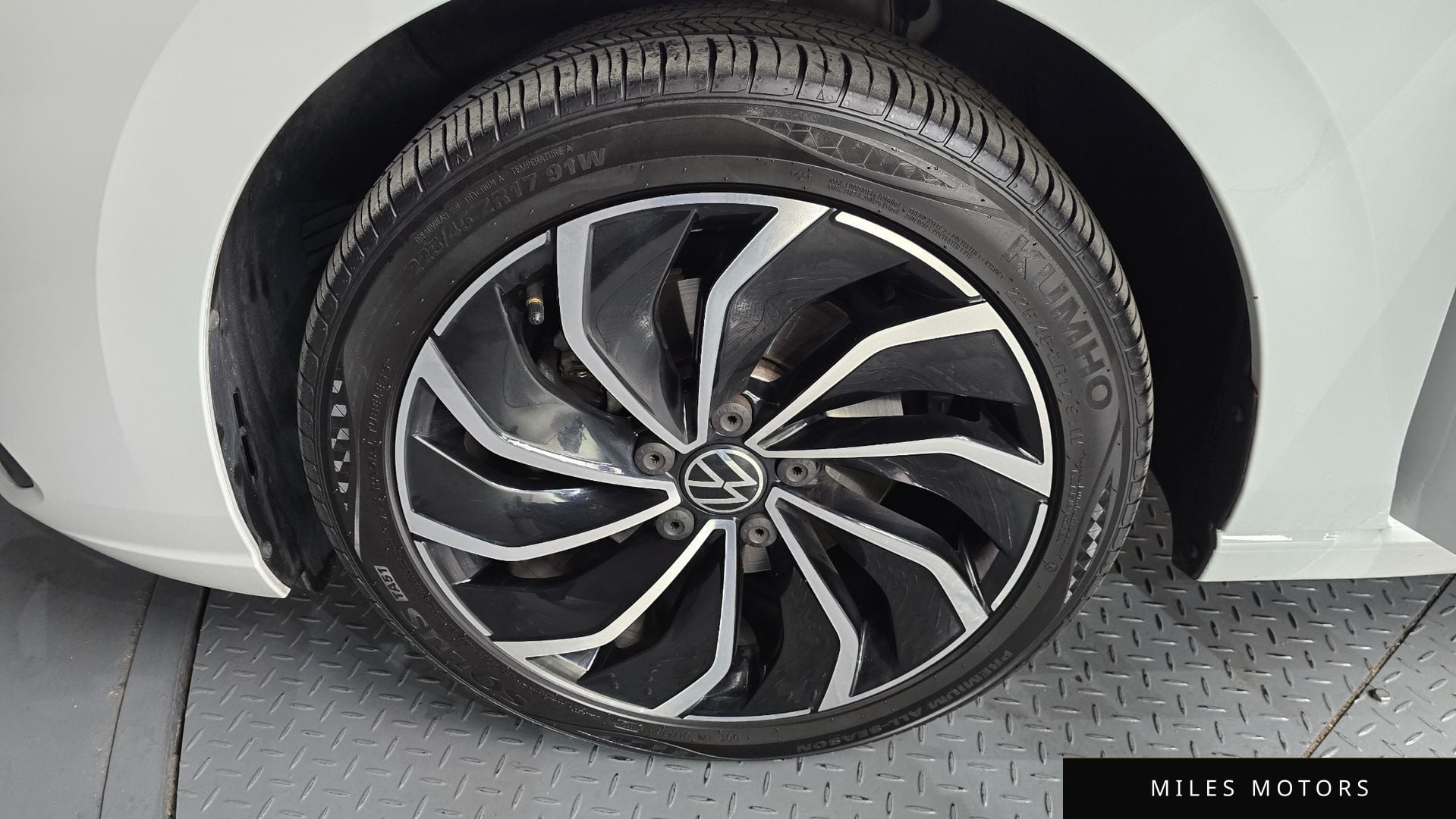 Volkswagen 골프 2022 — миниатюра 5