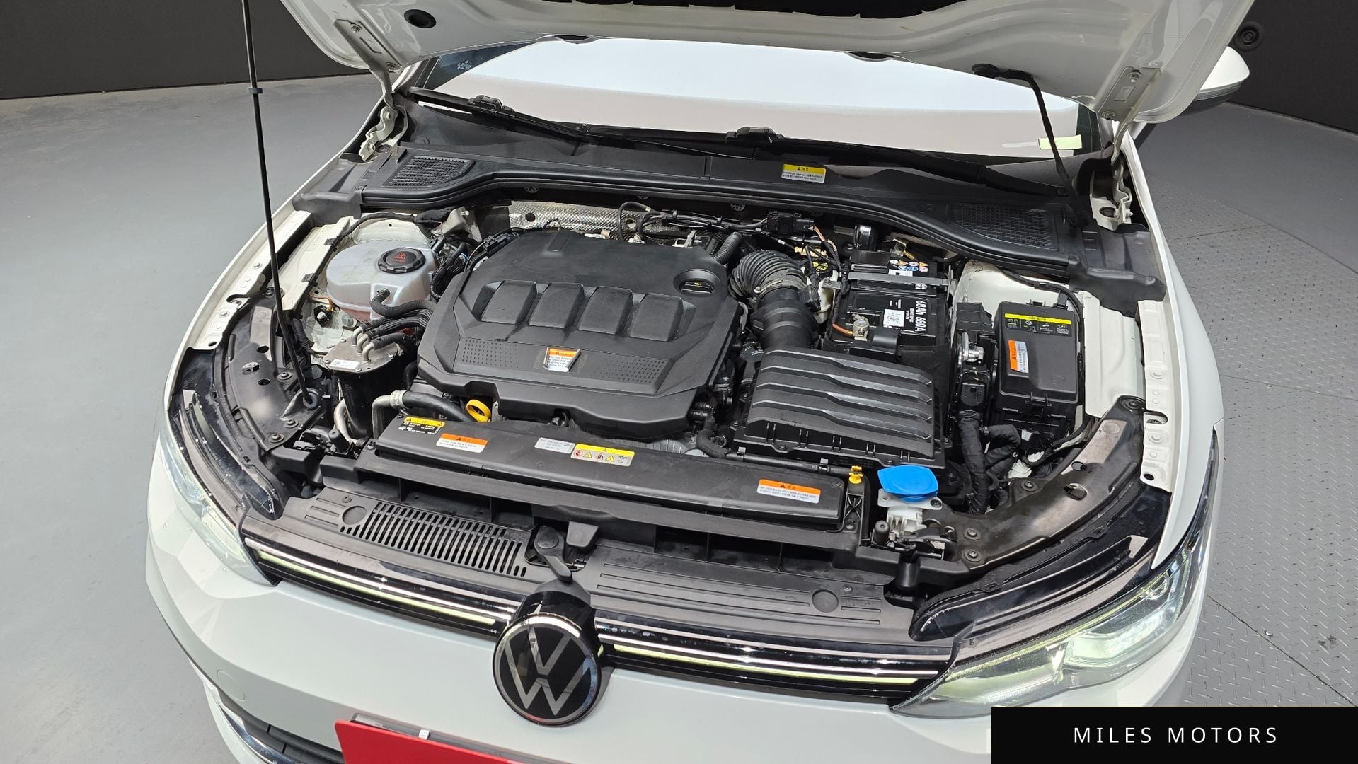 Volkswagen 골프 2022 — миниатюра 6