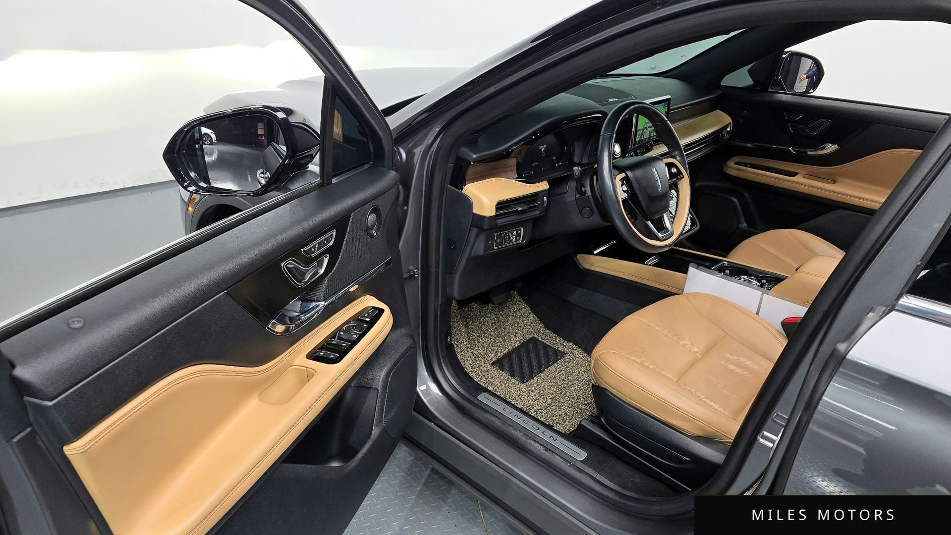 Lincoln 코세어 2021 — миниатюра 10