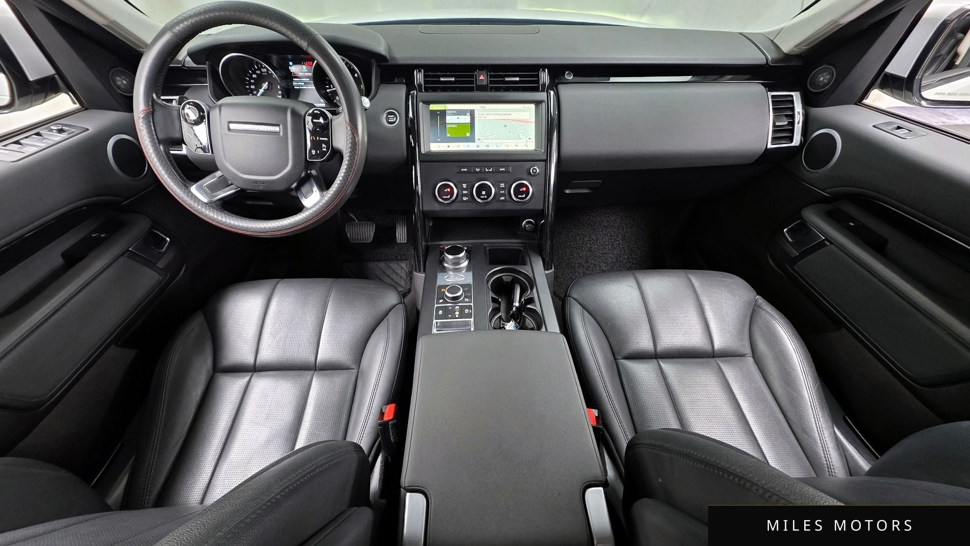Land Rover Discovery 2019 — миниатюра 7