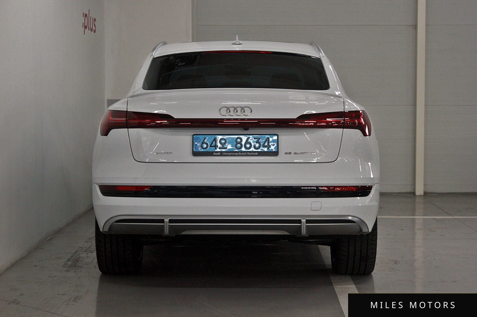 Audi e-tron 2023 — миниатюра 4