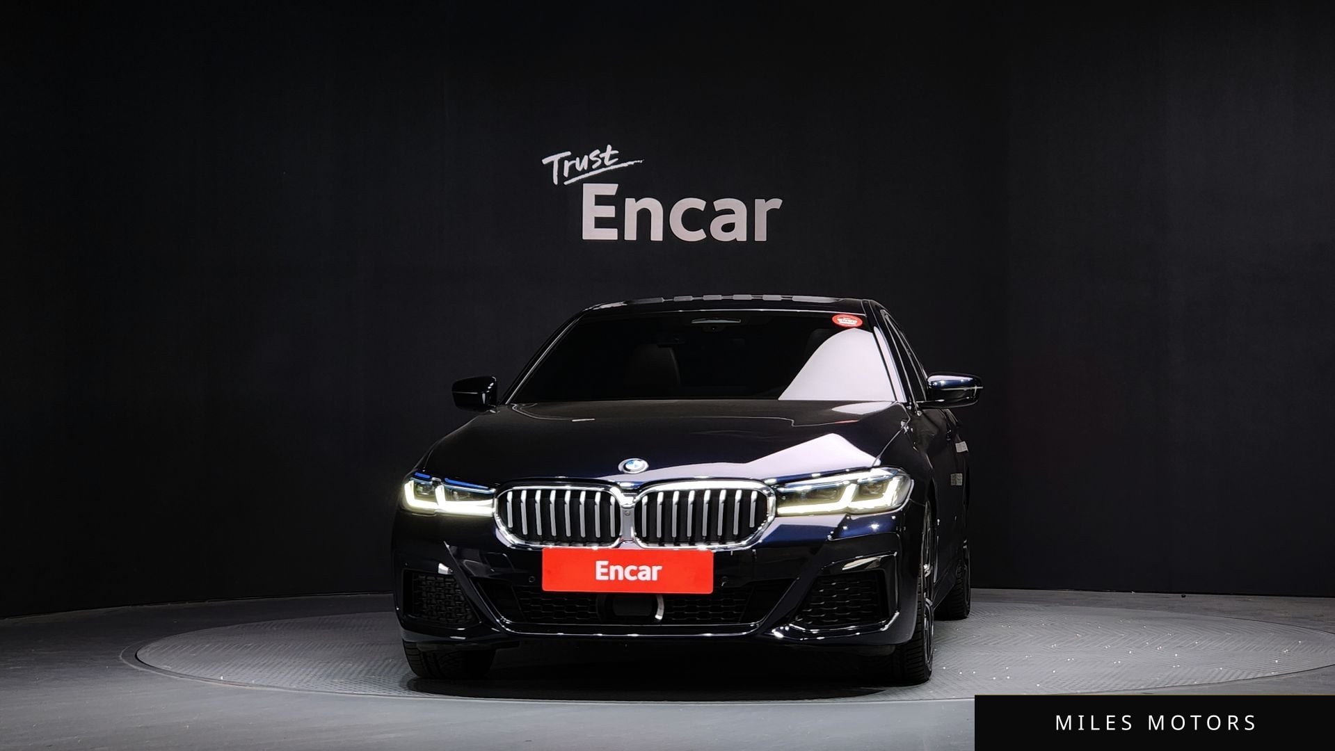 BMW 5 Series (G30) 2021 — миниатюра 3