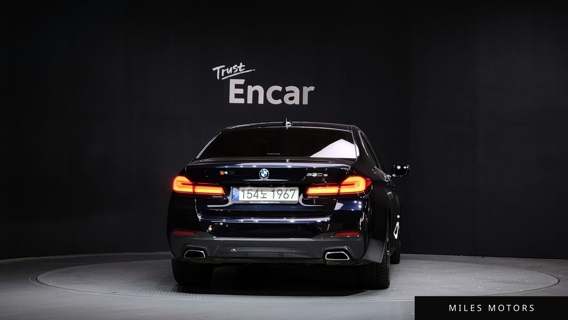 BMW 5 Series (G30) 2021 — миниатюра 4
