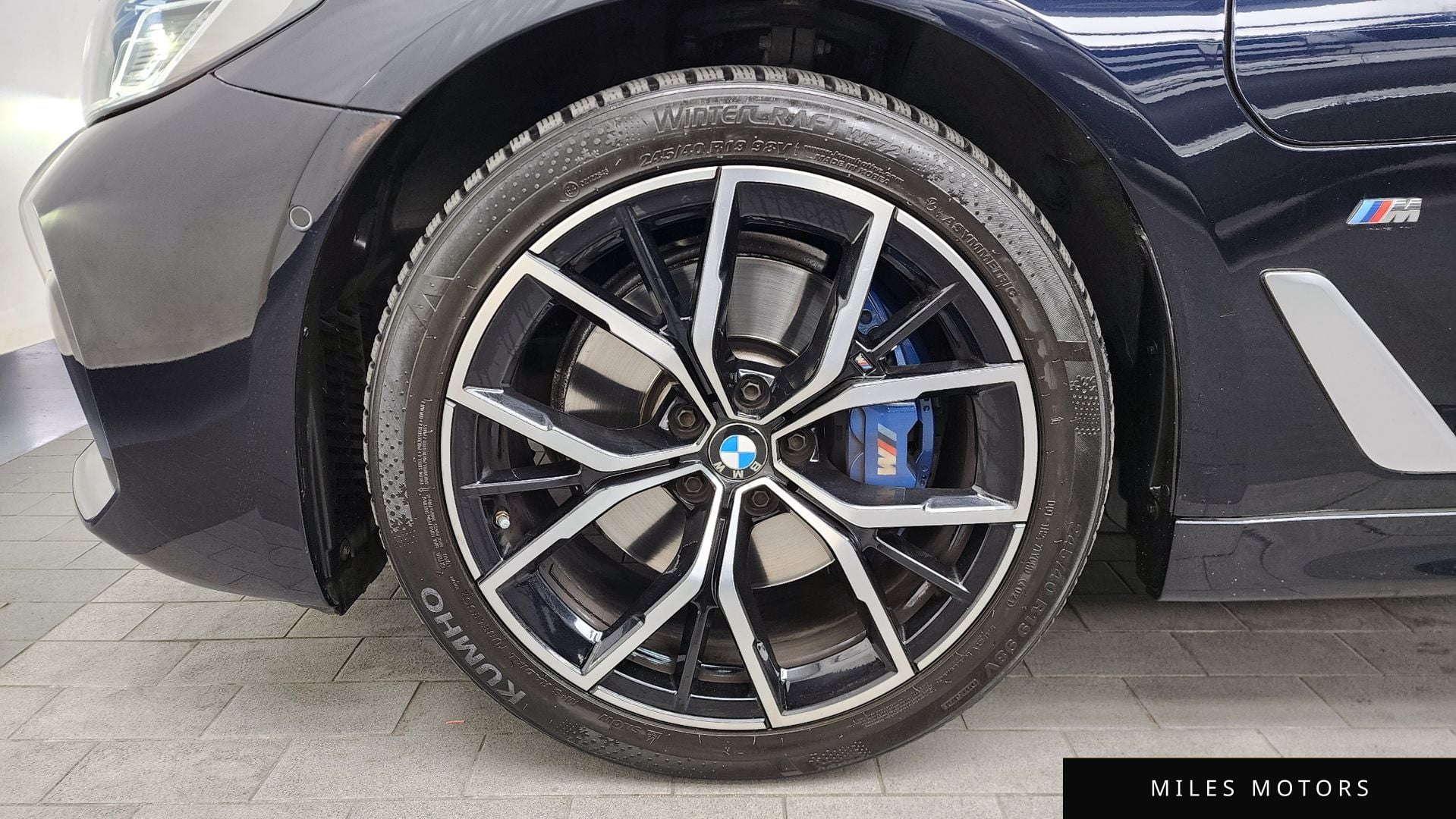 BMW 5 Series (G30) 2021 — миниатюра 5