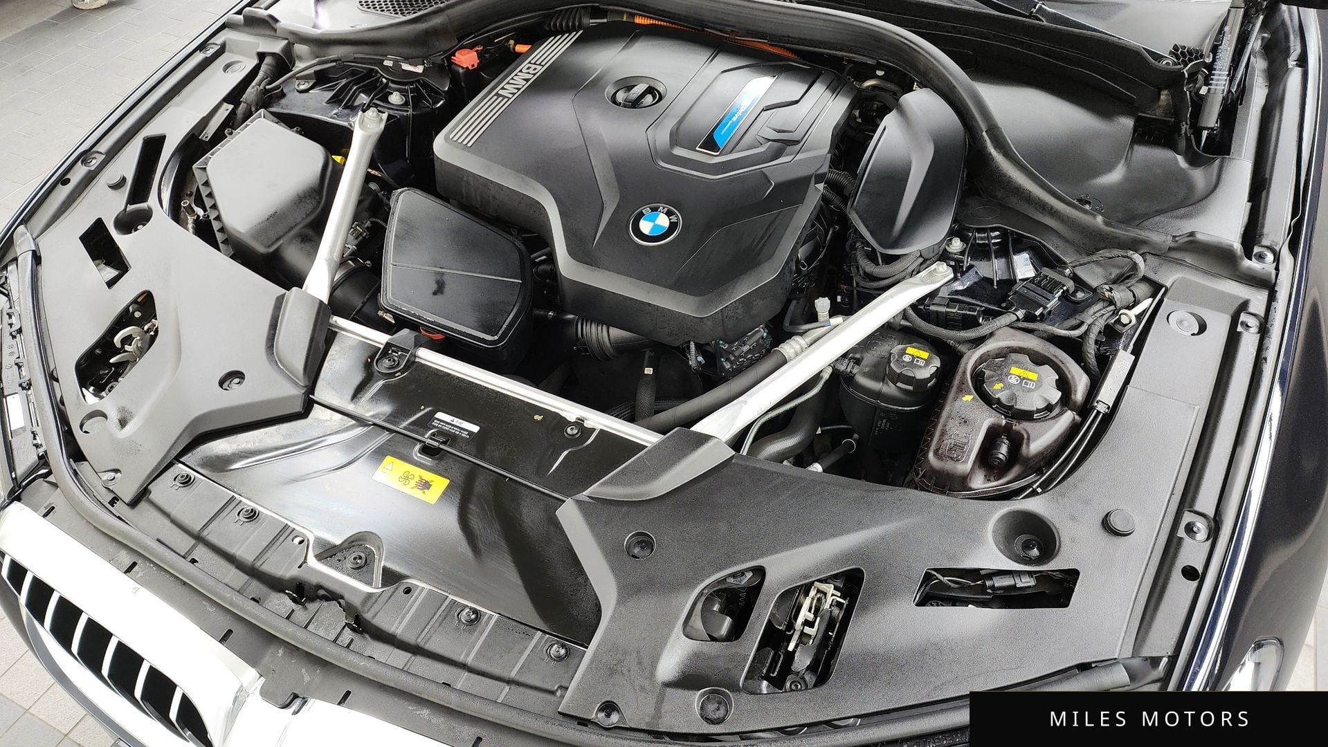 BMW 5 Series (G30) 2021 — миниатюра 6