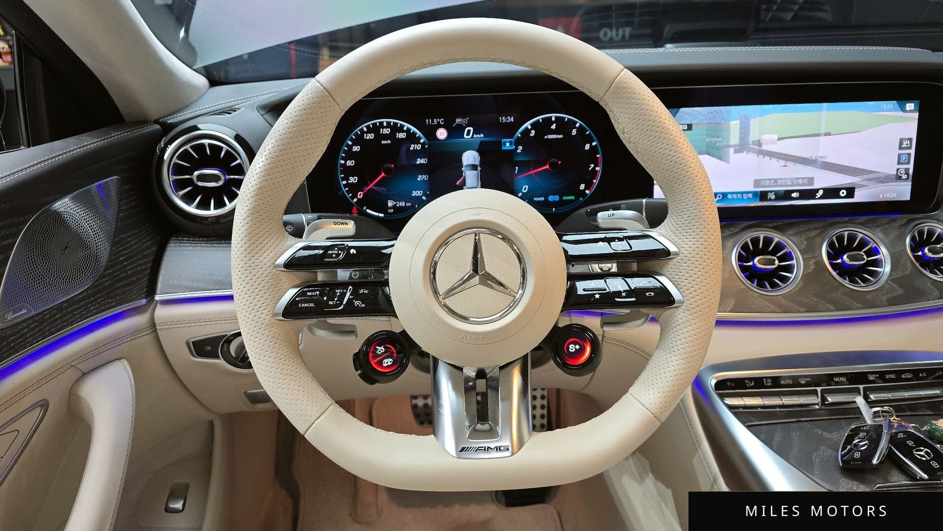 Mercedes-Benz AMG GT 2023 — миниатюра 13