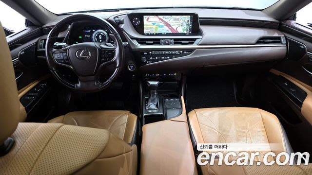 Лексус ES300h 2019 — миниатюра 7