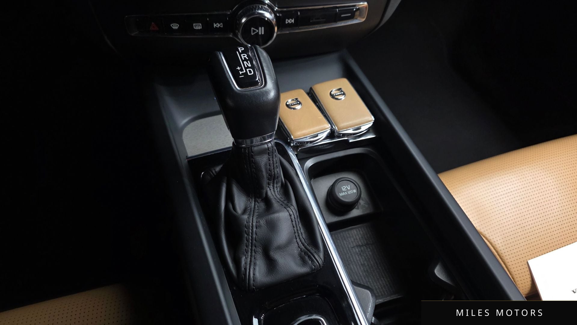 Volvo V60 2020 — миниатюра 8