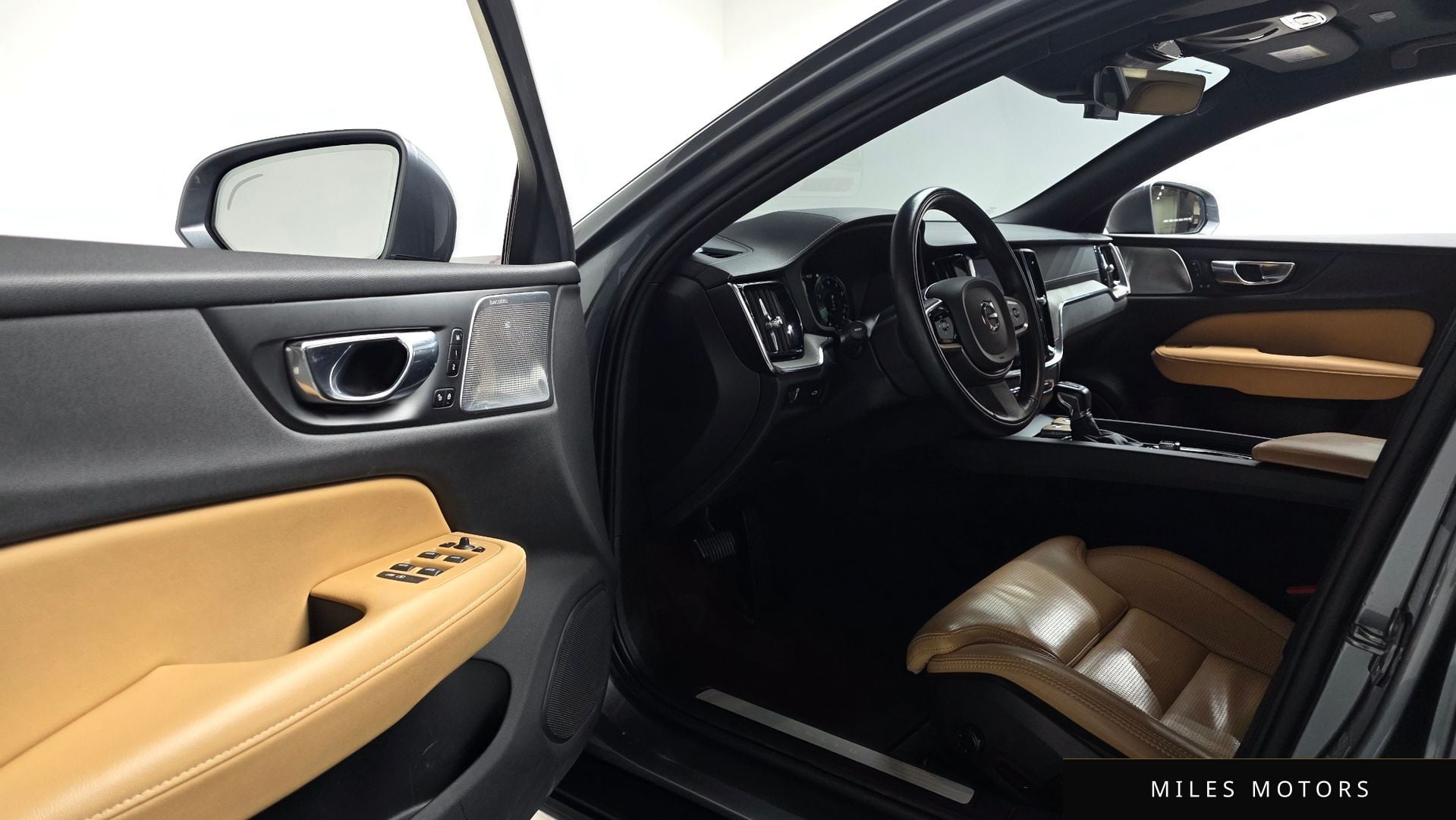 Volvo V60 2020 — миниатюра 11