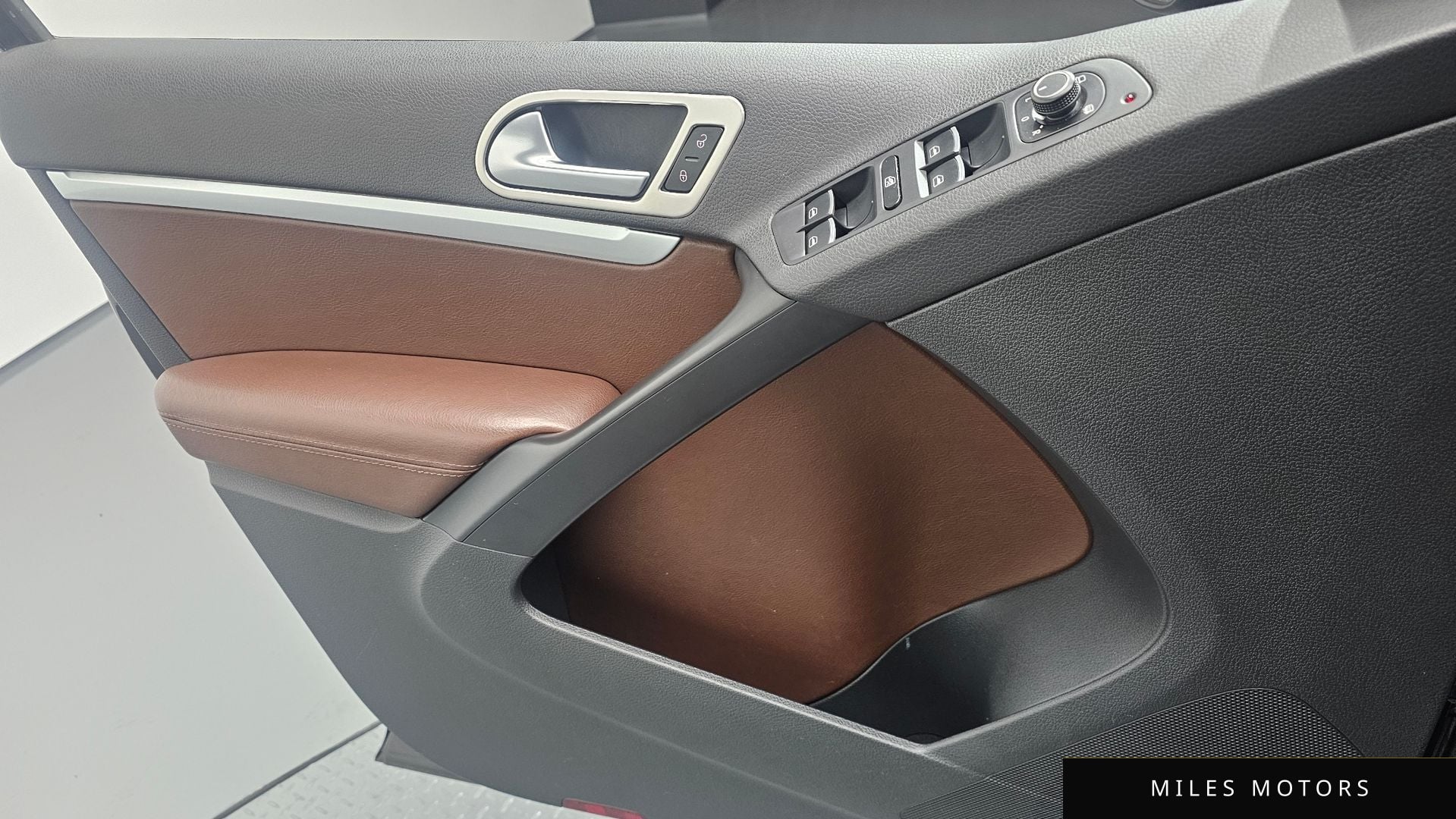Volkswagen Tiguan 2016 — миниатюра 14