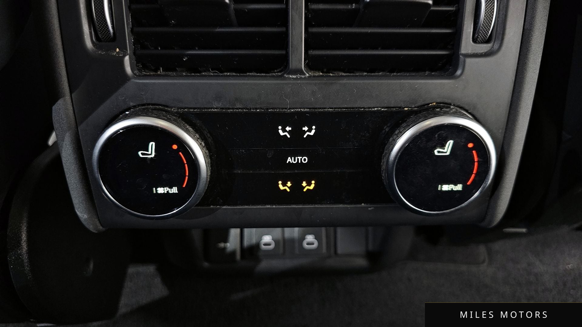 Land Rover Discovery 2023 — миниатюра 18