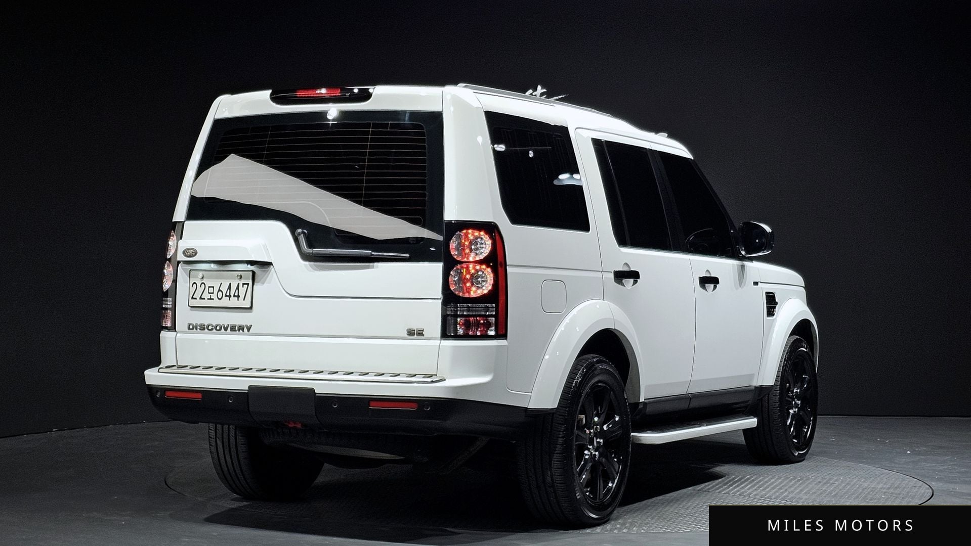 Land Rover Discovery 2015 — миниатюра 2