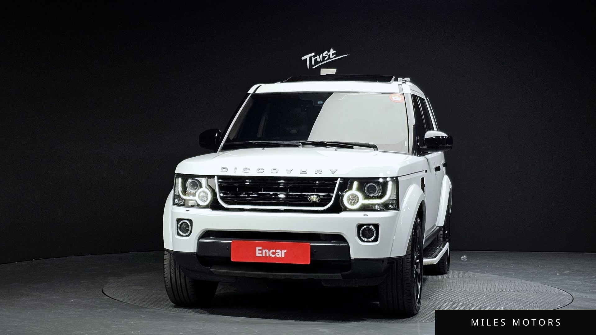 Land Rover Discovery 2015 — миниатюра 3
