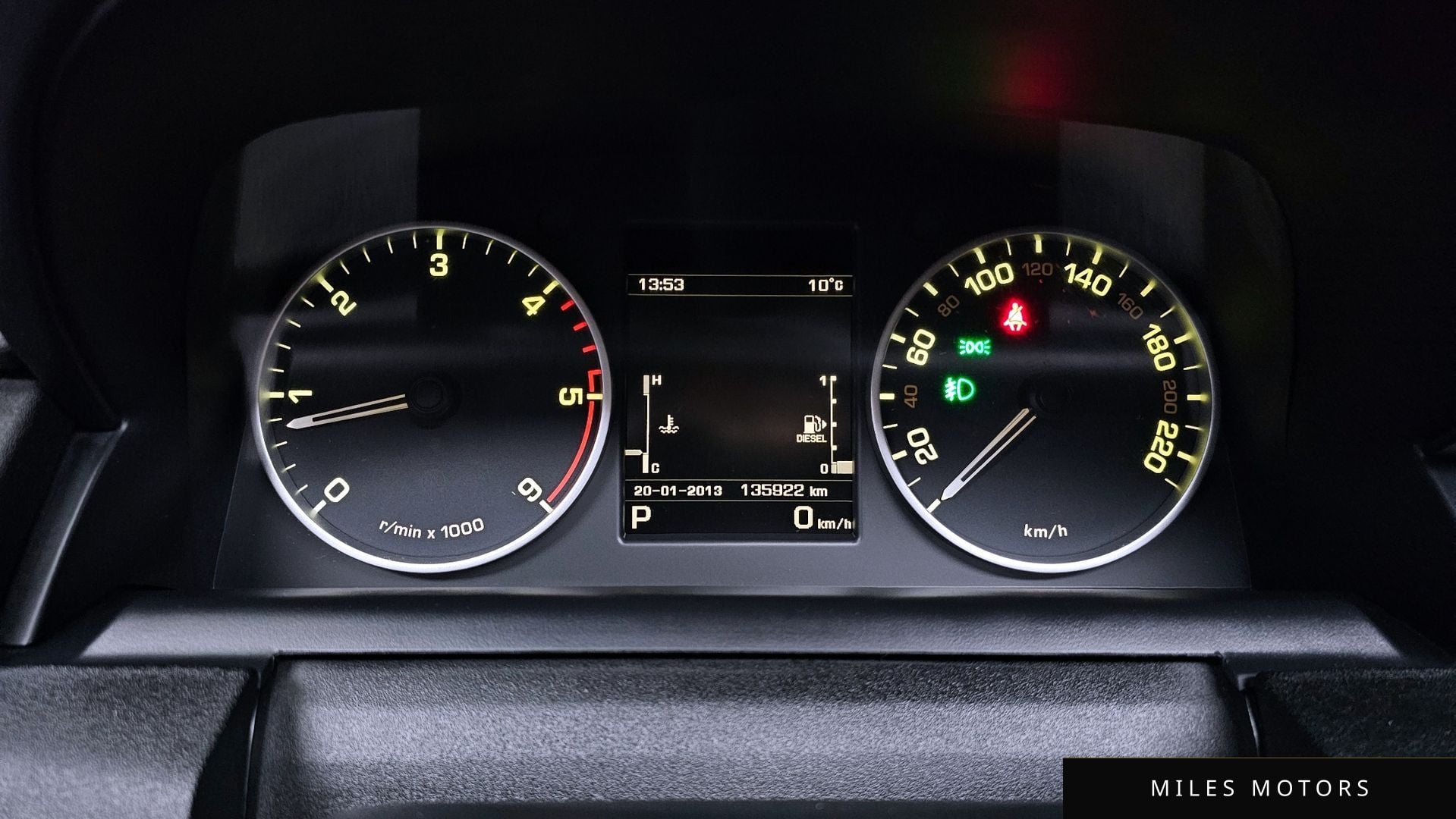 Land Rover Discovery 2015 — миниатюра 8